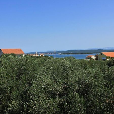 Apartments With A Parking Space Kraj, Pasman - 8213 Tkon Exterior foto
